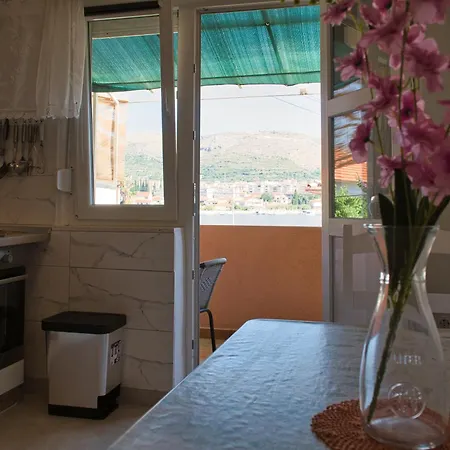 Ella Apartman Trogir