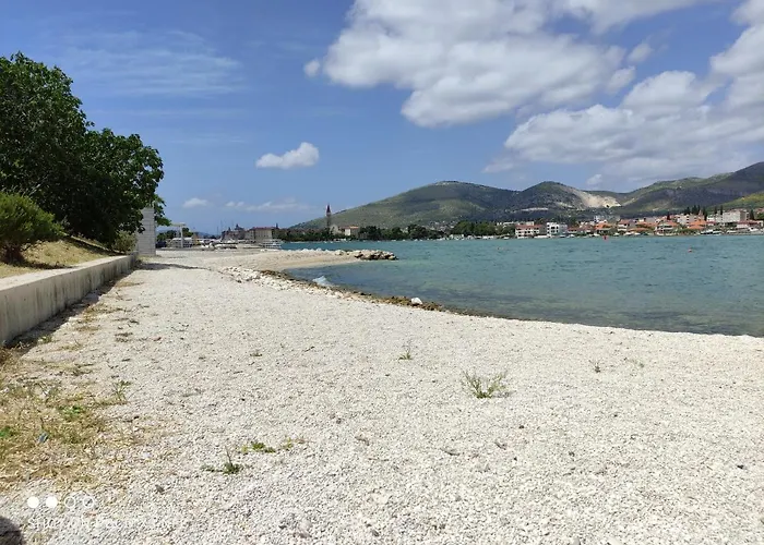 Ella Apartmán Trogir