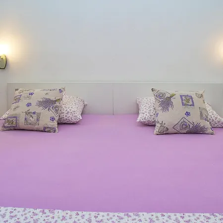 Apartman Ella